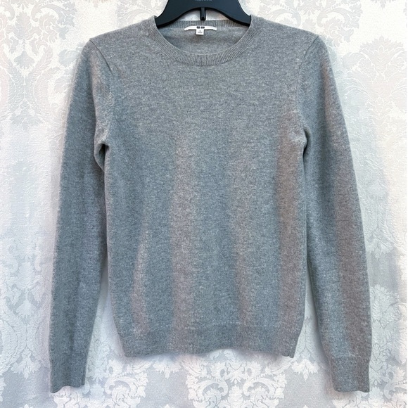 Uniqlo Sweaters - Uniqlo Women’s Light Gray 100% Cashmere Crew Neck Long Sleeve Sweater Size S GUC